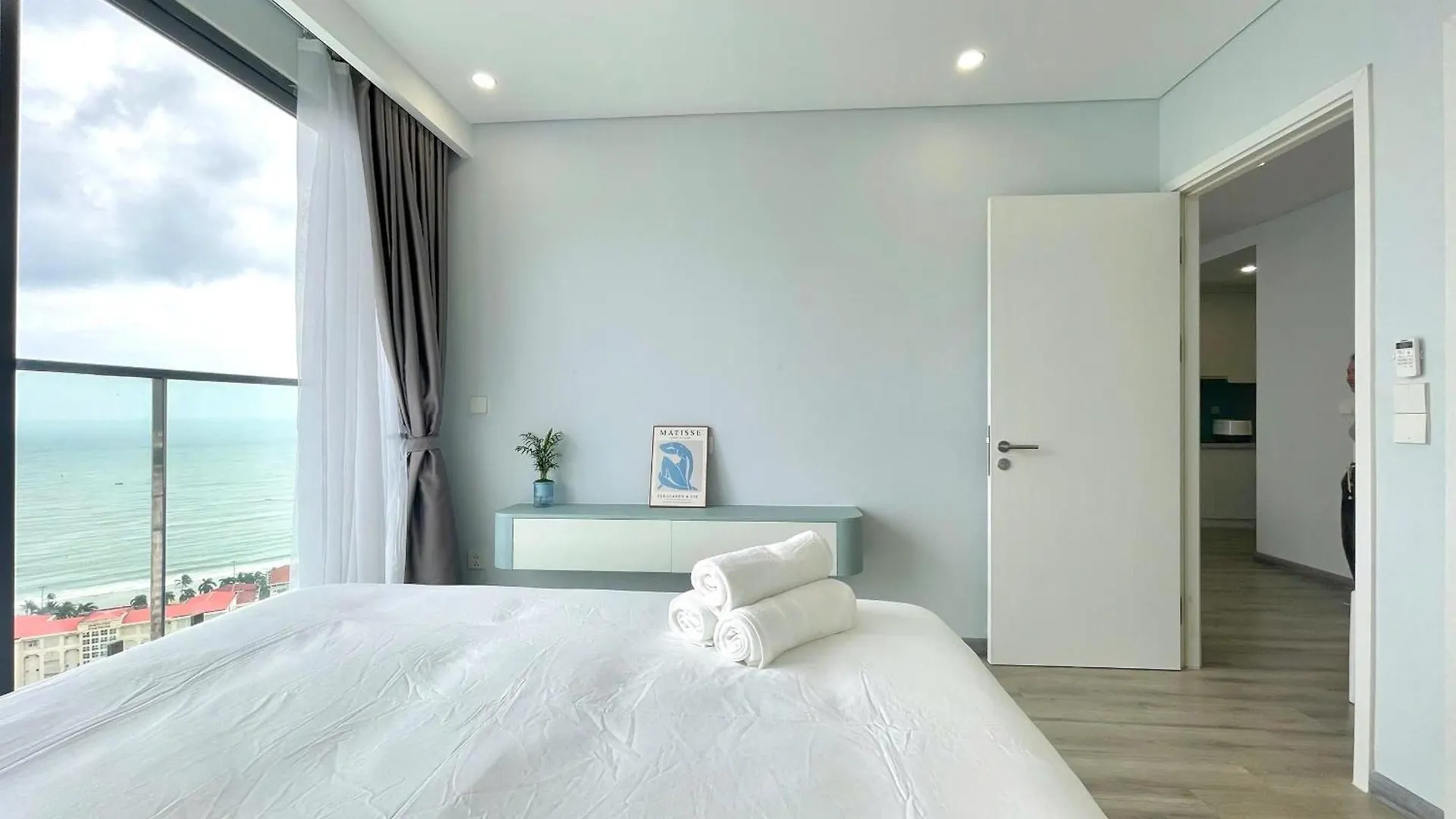 Marina Suites Nha Trang - 2Brs - Luxury Full Option Apt - Sea&Mountain View شقة
