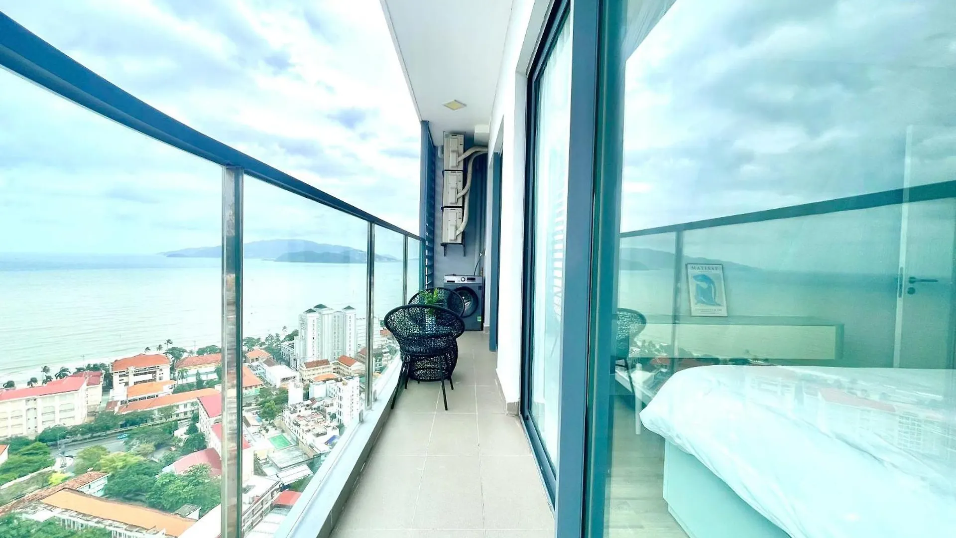 Marina Suites Nha Trang - 2Brs - Luxury Full Option Apt - Sea&Mountain View 0*,