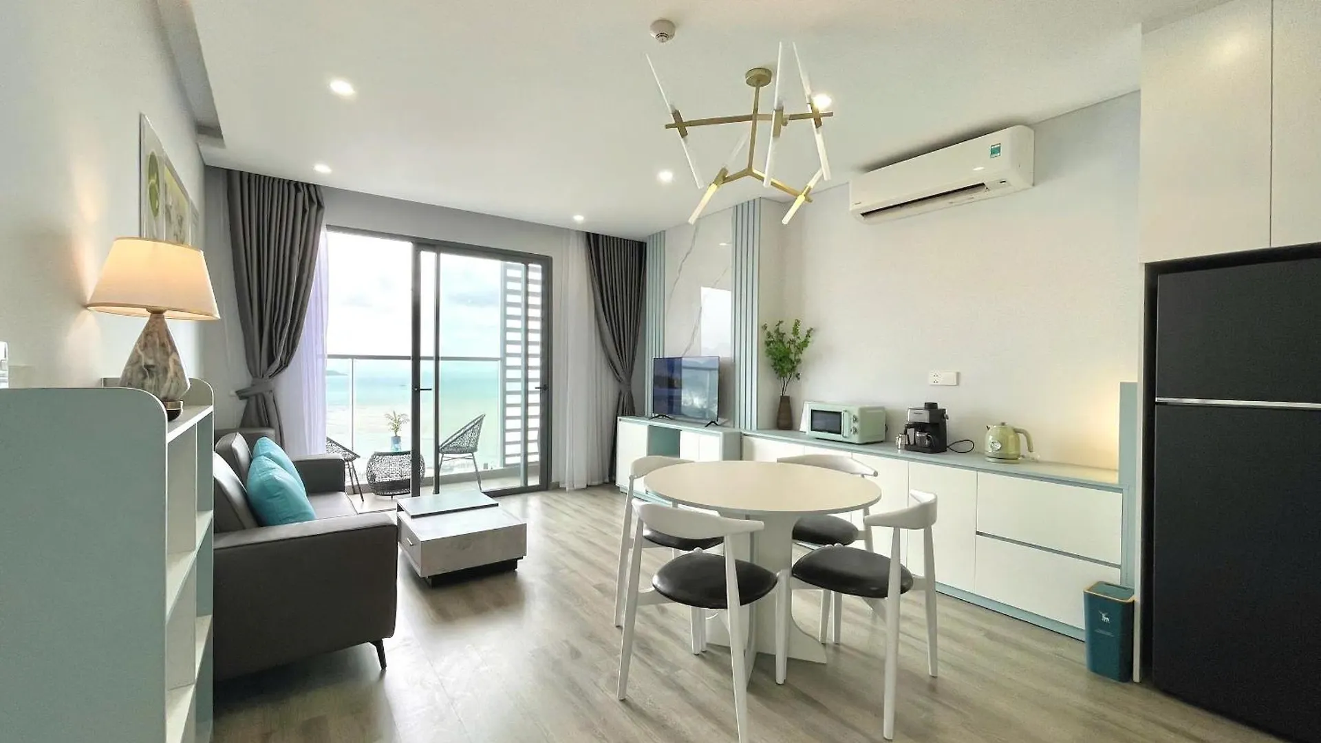 Marina Suites Nha Trang - 2Brs - Luxury Full Option Apt - Sea&Mountain View شقة