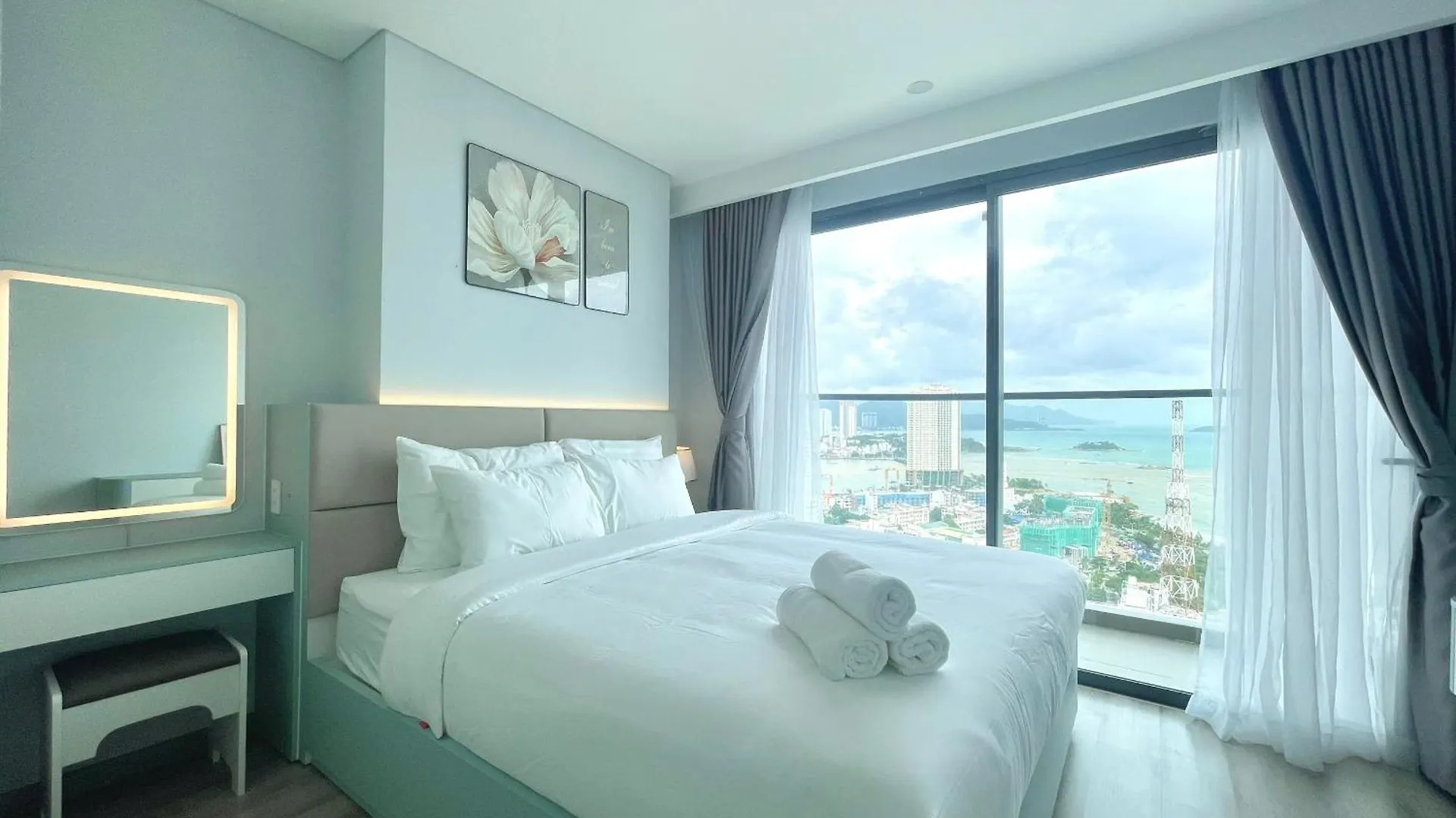 Marina Suites Nha Trang - 2Brs - Luxury Full Option Apt - Sea&Mountain View