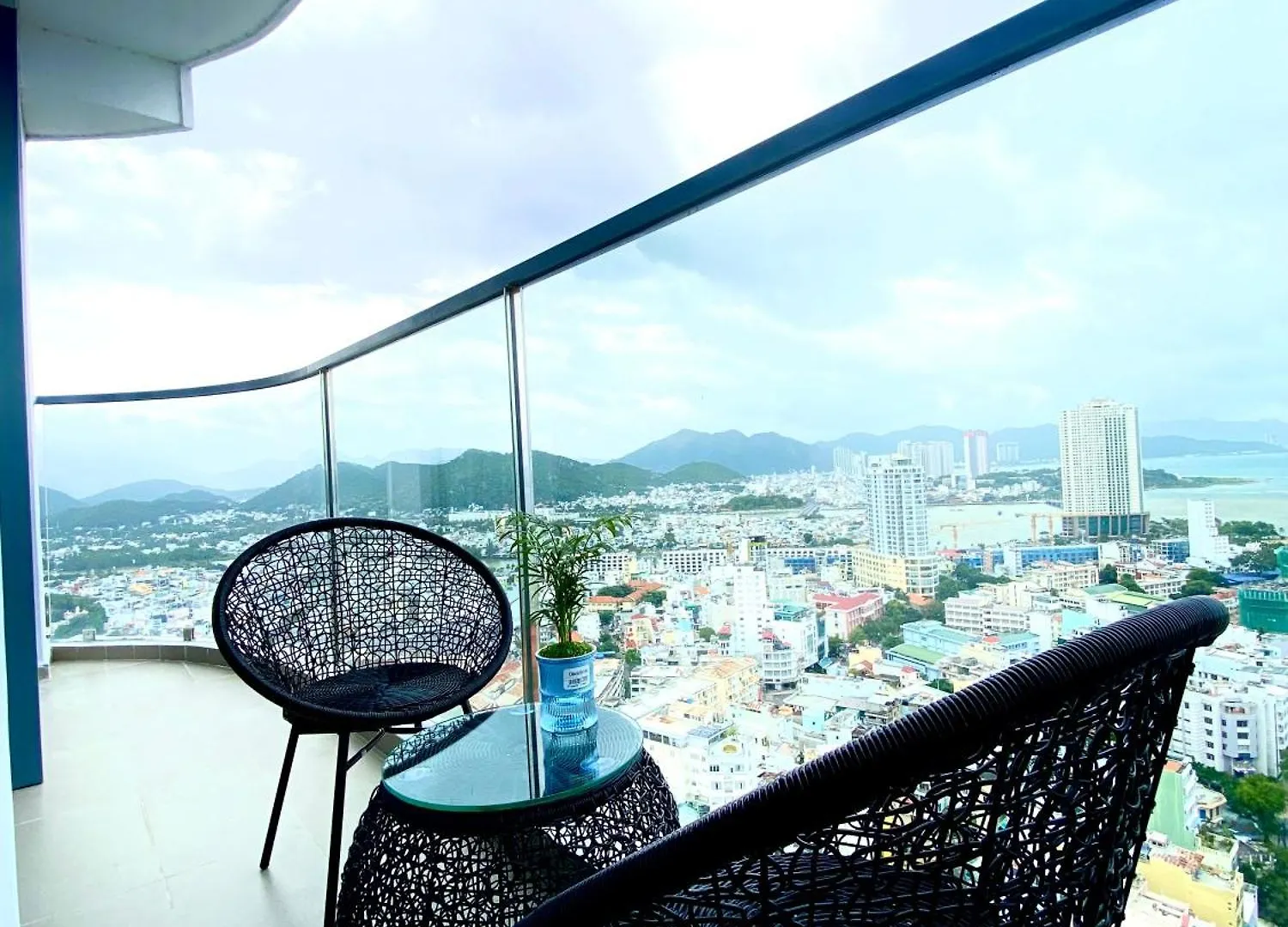 شقة Marina Suites Nha Trang - 2Brs - Luxury Full Option Apt - Sea&Mountain View فيتنام